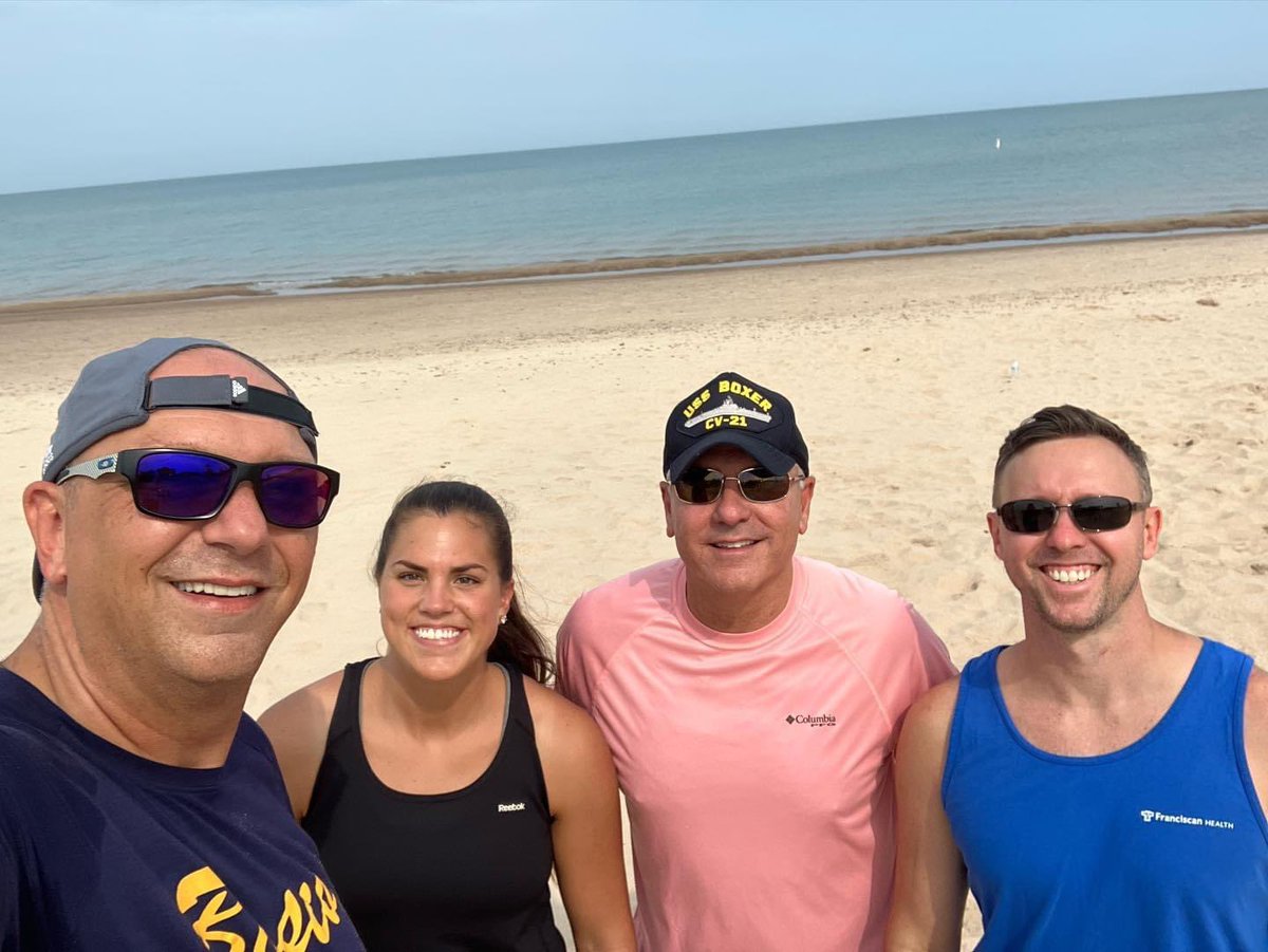 DonBoscoHoops's tweet photo. Bosco Beach Day Workouts 2022 ! Great job by our athletic performance staff and our TEAM working hard! https://t.co/HGSNS8ccIP