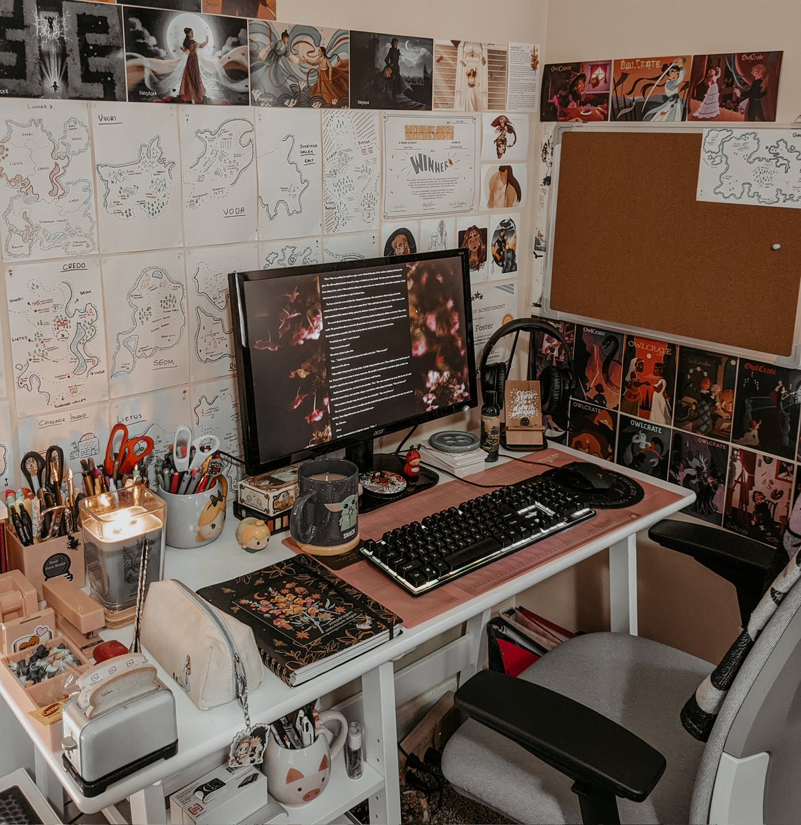 _wordelixir's tweet image. Back at it.

#anwriting #writingsetup #amrevising #amfantasy #WritingCommunity