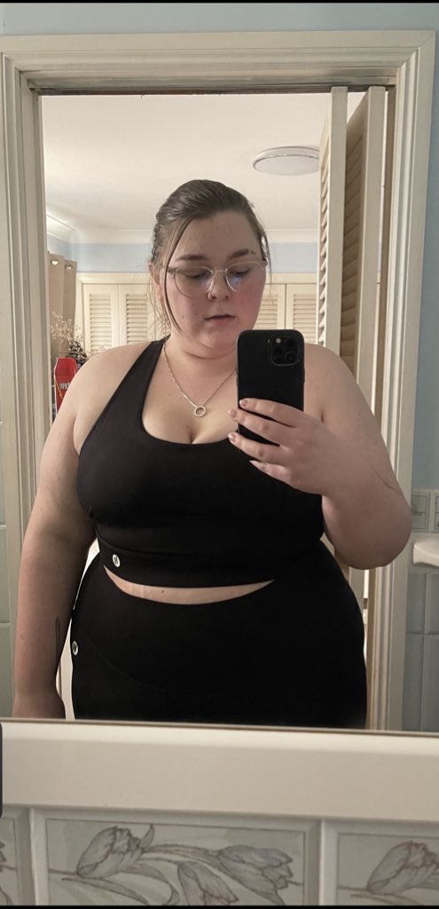 Roriecos's tweet photo. TW: weight discussion
I’ve worked my ass off and lost 55 kgs (121 lbs) this year and sometimes I honestly forget until I catch a glimpse of myself. I’m not done yet but you know! Also not going to be embarrassed of these photo cause fuck that! https://t.co/dixD3w0brN