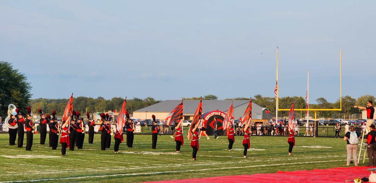 CVBand_Boosters's tweet photo. Circleville-Logan Elm Game 🐾🎵🥁🎺🎶🐾 https://t.co/9iP1BlVoz0