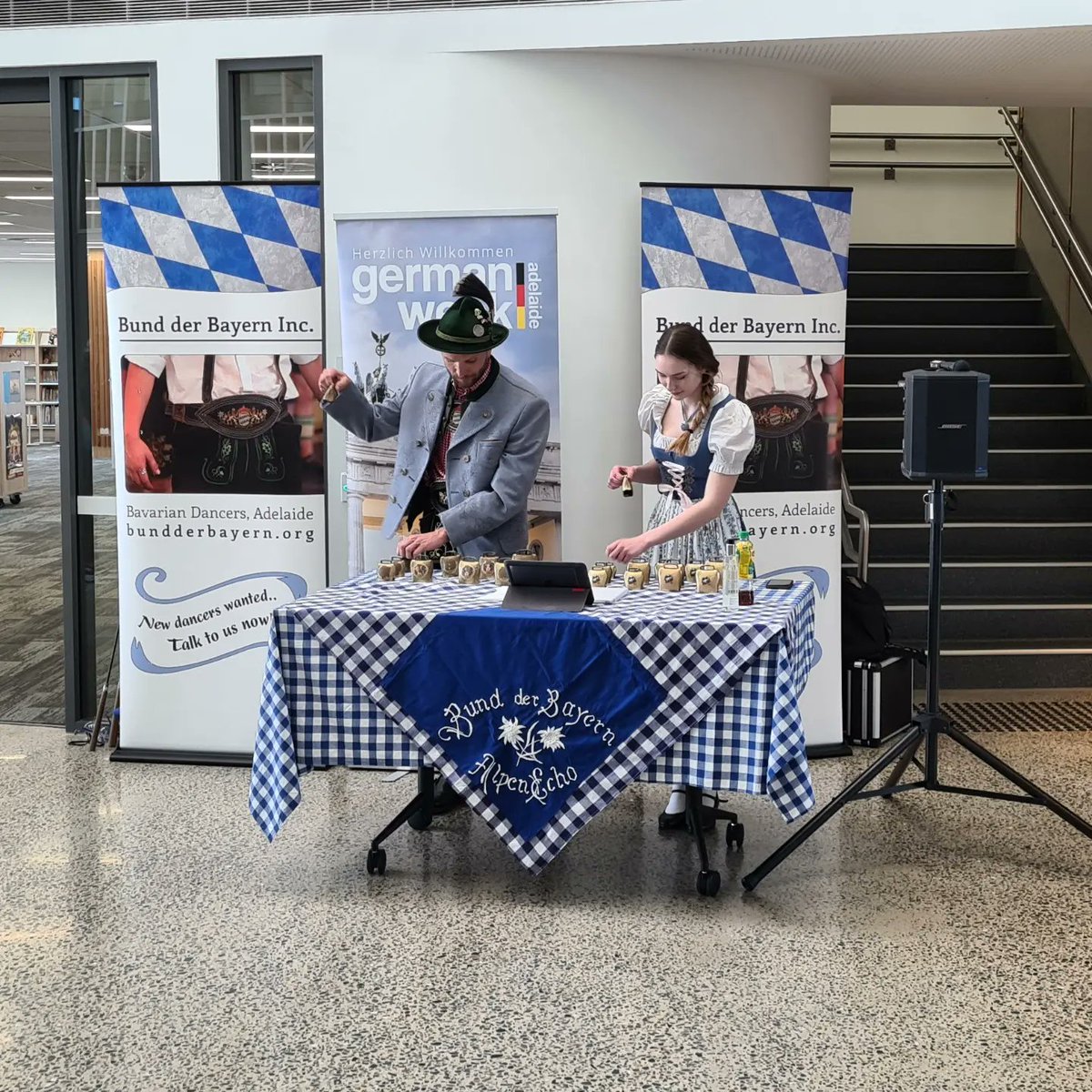 MitchellNeebMFL's tweet photo. Oktoberfest event at school 🇩🇪 https://t.co/d24WpreSmj