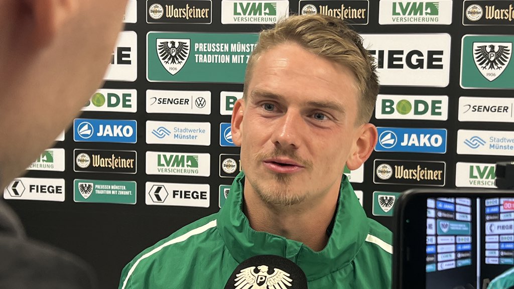 Preussen06's tweet photo. Deters: „Dass wir wieder zu Null spielen und durch ein so schönes, auch so durchaus gewolltes Tor gewinnen, macht bei so einem Kampfspiel natürlich besonders viel Spaß.“ #scp06 #SCPSVR https://t.co/1y4AZ3UZLt