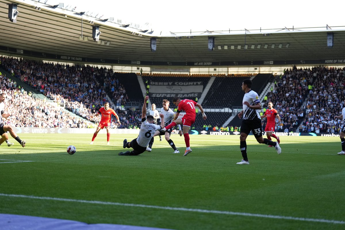 Wycombe Wanderers tweet media