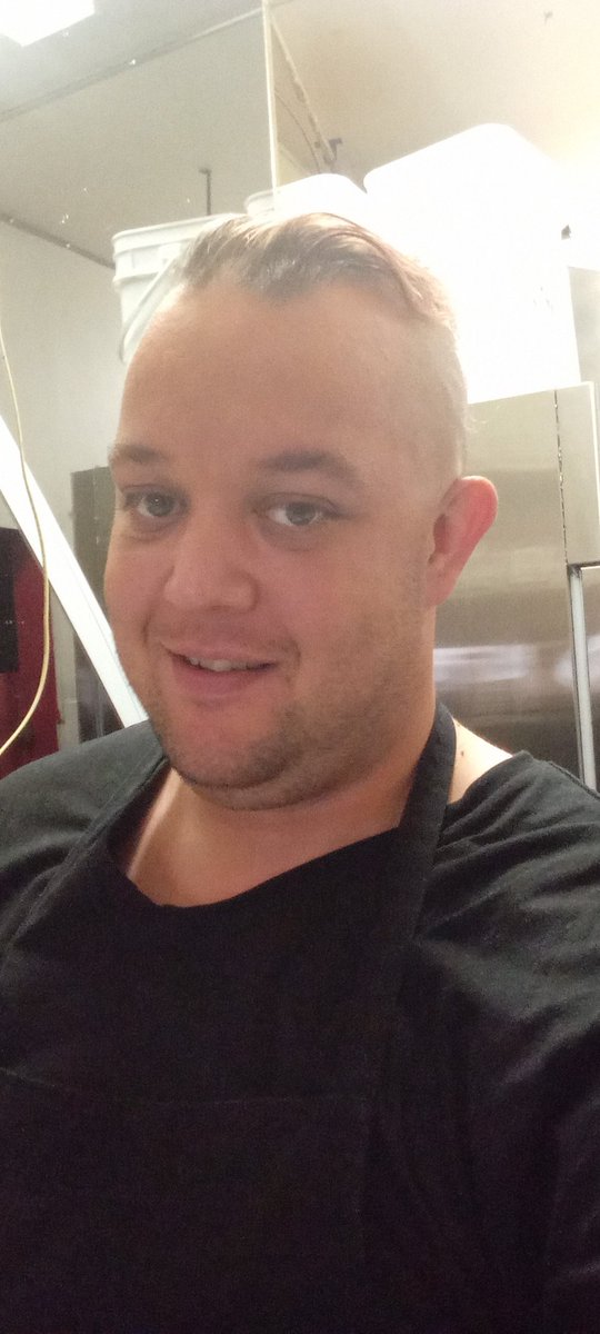 Silentk1ller16's tweet image. Good morning and Happy Saturday.

Grinding out at work till 1pm. Might throw a stream up this evening.

My hair getting so long haha

#SK16