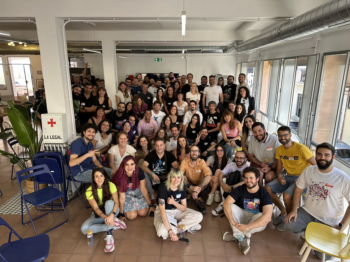 Muchas gracias a todas las participantes de esta primera edición de #OpenkuDOS sin vosotras esto no hubiera sido posible.

Ha sido una experiencia increíble y esperamos que lo hayáis disfrutado tanto como nosotras organizándola.

Nos vemos el año que viene 🫶