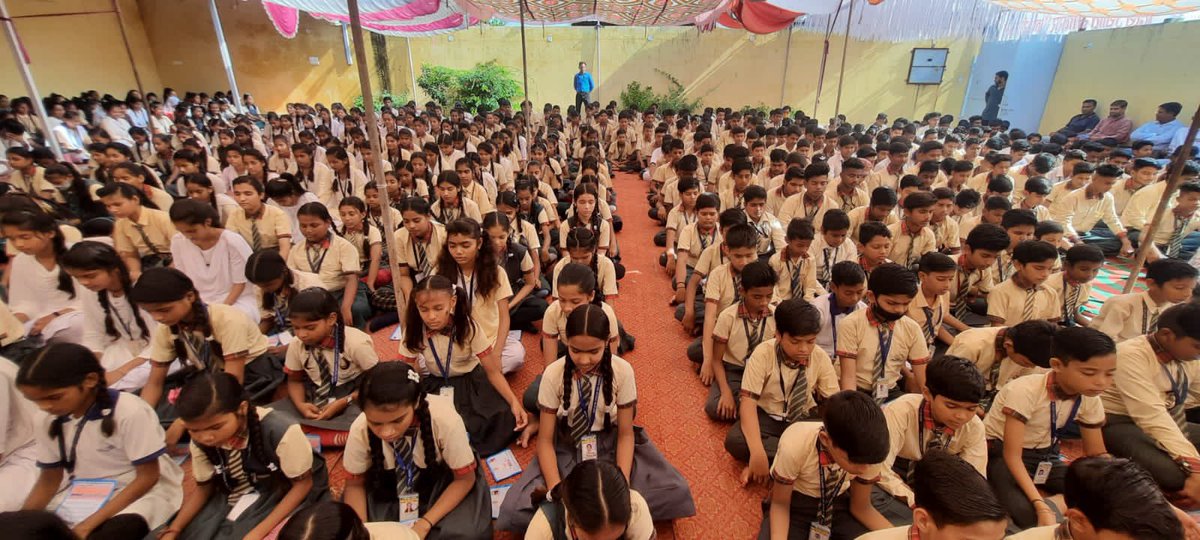 SY13721's tweet photo. Divya Jyoti School Anantapura Kota Rajasthan India GuruSiyag SiddhaYoga #Meditaion #automatic #Yoga #Holistic #Health #Healing #Cure frees #diseases #addiction Manifistation of YogoSutra #Boost #enery #immunity #memomry #stemna #srength #fitness #Wellbeing overall #Transformation https://t.co/mXGgTAxEIG