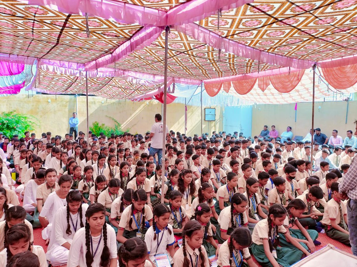 SY13721's tweet photo. Divya Jyoti School Anantapura Kota Rajasthan India GuruSiyag SiddhaYoga #Meditaion #automatic #Yoga #Holistic #Health #Healing #Cure frees #diseases #addiction Manifistation of YogoSutra #Boost #enery #immunity #memomry #stemna #srength #fitness #Wellbeing overall #Transformation https://t.co/IwJg09sFGM