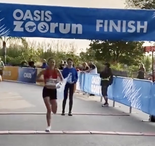 alnbrookes's tweet photo. Our @RunCRS community back together Full-on this weekend as @Emilysetlack1 & @Husseinruns lead over 5,000 at @OasisCanada #ZooRun π Congrats ALL itβs beautiful to be back together! Next up @UnderArmour #uaeastside10k then Rumbo #TCS @TOwaterfront42k 10k tomorrow en la #CDMX https://t.co/YTU7th3pJf