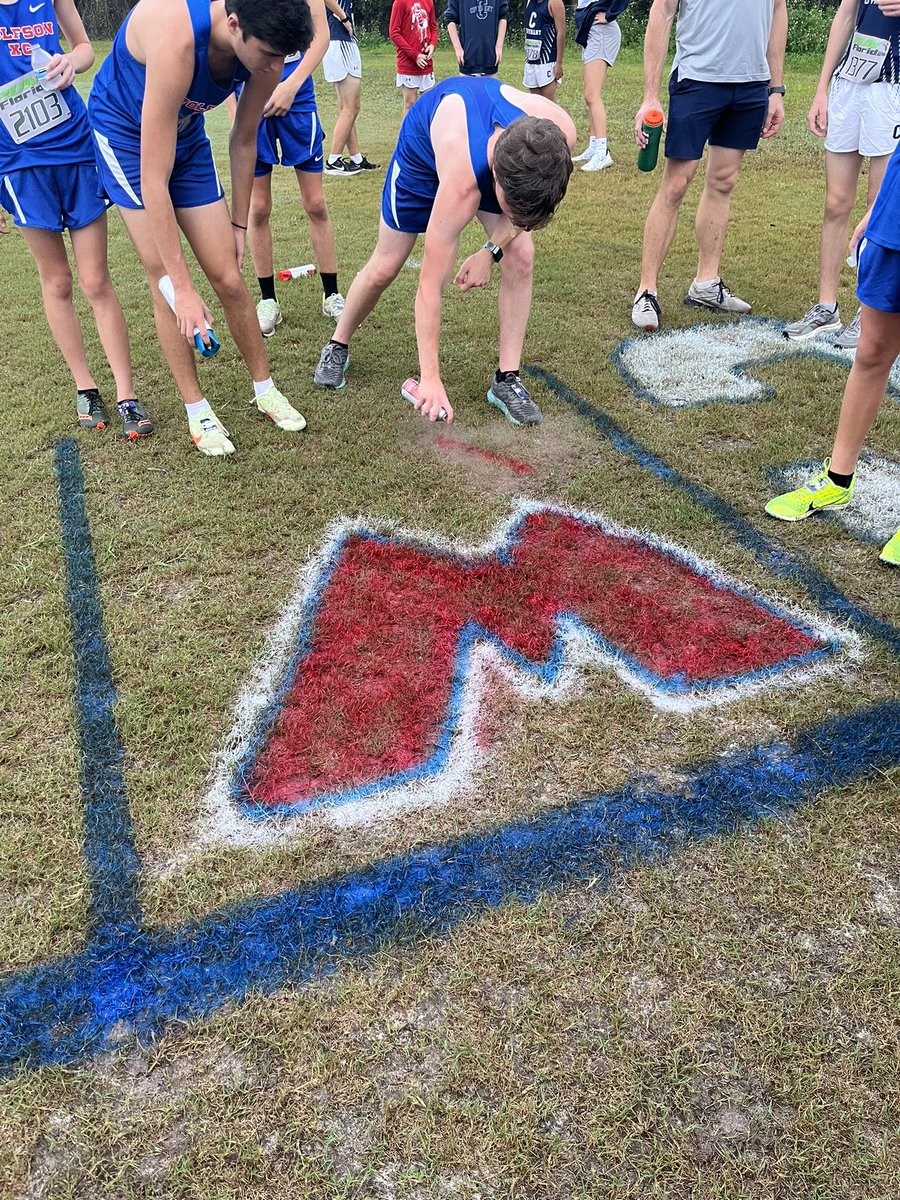 chiefhealthjax's tweet photo. Saturday mornings in the fall are for Cross Country! #GoPack @WolfsonXC @WolfsonAthletic https://t.co/02XtKNAPXj