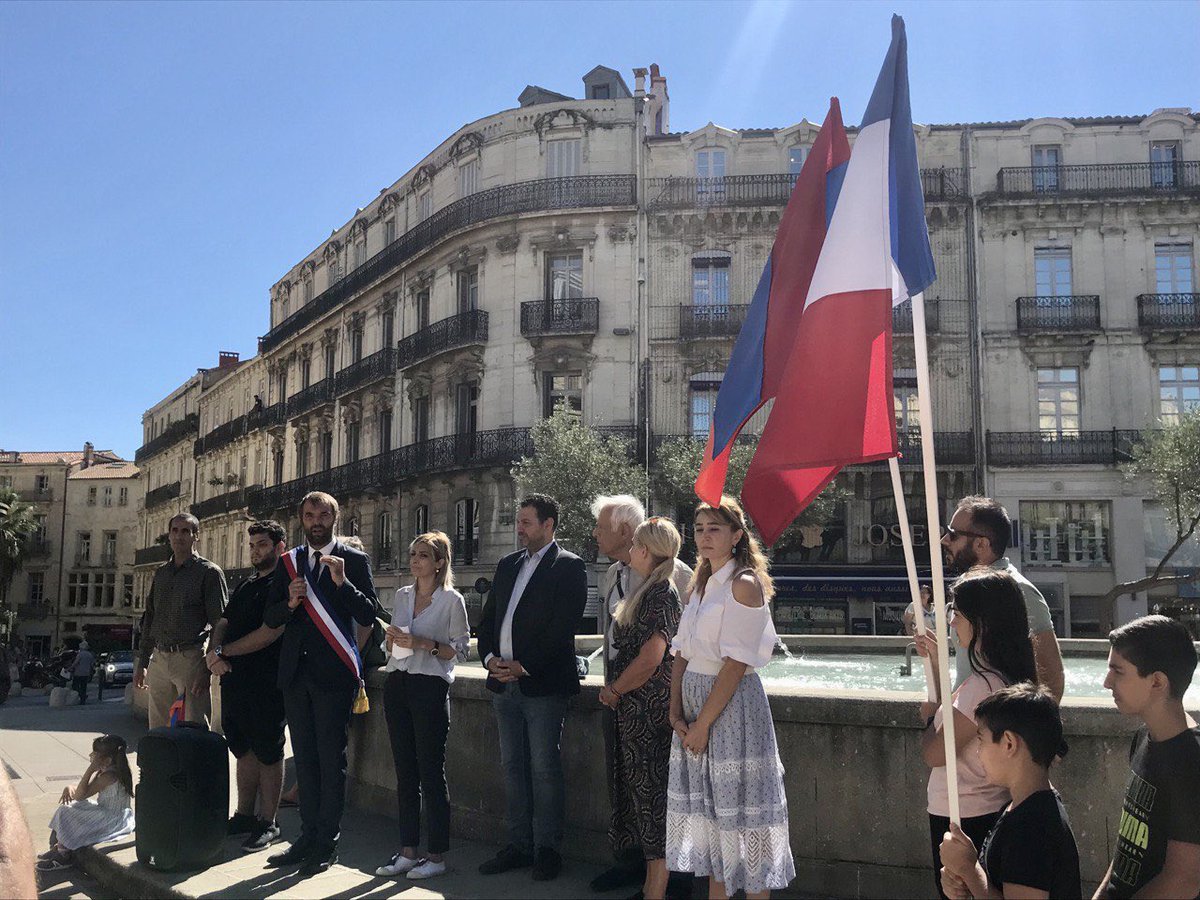 MDelafosse's tweet photo. Présent ce matin pour soutenir le peuple #arménien, qui subit des agressions intolérables de l’Azerbaïdjan. Les massacres qui y sont perpétrés doivent être immédiatement stoppés, l’intégrité territoriale de l’Arménie n’est pas négociable. La France et l’UE doivent en être garants https://t.co/7NKJ5WsO3g