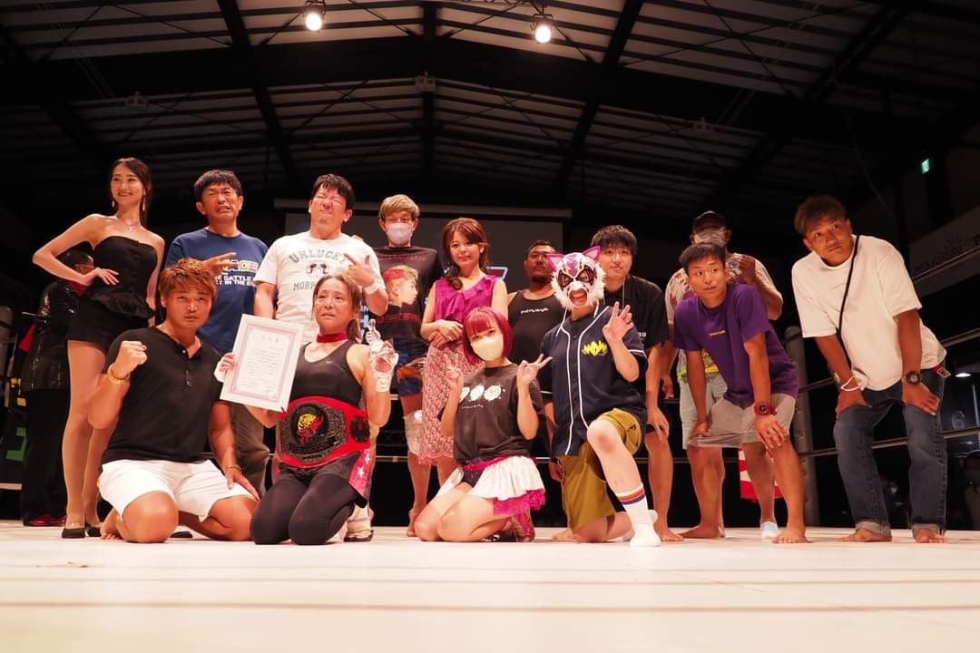 kenwakan's tweet photo. 今さらながら
#PEACE2 の集合写真。

この日は入場曲もTシャツも
#UnluckyMorpheus
#あんきも
でした。 https://t.co/XKBG9Ds7zP