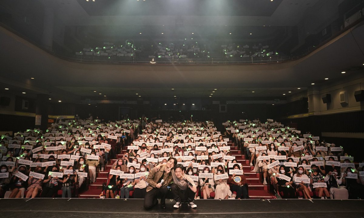 [💌] 
2022 YOUNGJAE’s BIRTHDAY PARTY🎈

함께해준 아가새와 JAY B💚
고마워요😆

#영재 #YOUNGJAE
#YOUNGJAE_BIRTHDAY_PARTY