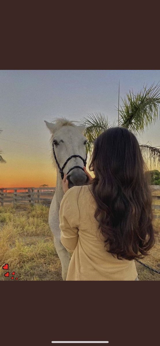 كن المســاء فـي طلتك يكتمل ذوق
اللـه على ذوق المساء في حضورك..

ياللي عليك الشعر ميت من الشوق.؟
ماتدري ان النـور  ياصاحبي نــورك.!