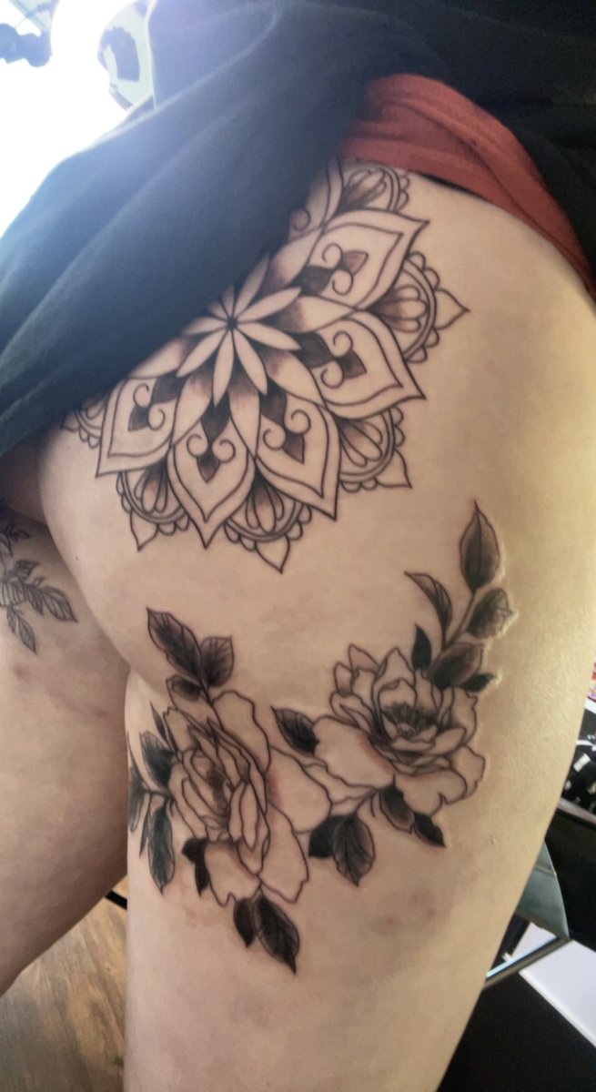 SexyModified's tweet photo. Happy Birthday to me!!! I hope you guys enjoy my new tatts! 😈☺️ I will be posting loads of new content this week ❤️ Spoil me for my birthday and I’ll send you a special treat 😽$amberdawn246  #tattooed #birthdaygirl #nsfwtw #whore https://t.co/Rp5jEI5eCG