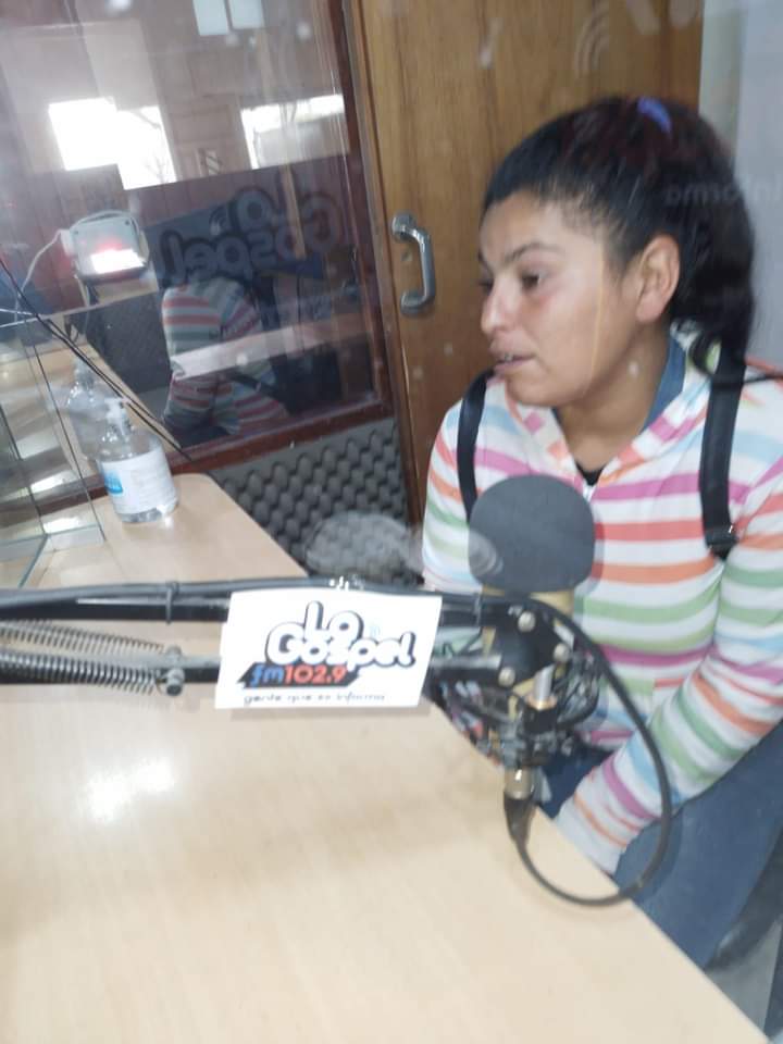 AmbrogiCarina's tweet photo. Hoy dialogamos con Erica, la hermana de Jenifer, la mujer que está presa por golpear a su pareja. Él, según relato Erica, ejerció violencia sicóloga, física y económica contra su hermana durante 9 años.
Al menos 10 denuncias hicieron en la policía.👇 https://t.co/McJgDl2BnY