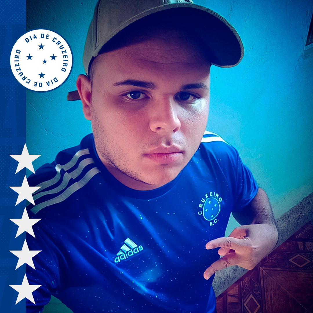 Cruzeiro's tweet photo. Depois de uma eternidade, chegou mais um #DiaDeCruzeiro 🦊👕

Poste sua foto usando o nosso manto e coloque a hashtag na legenda! https://t.co/XR9GK2PKeu
