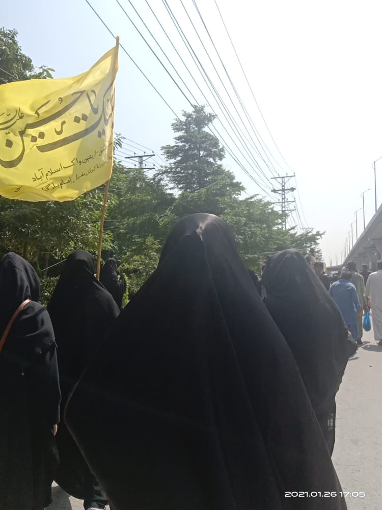 TeamZainabia's tweet photo. Arbaeen Walk Raja Bazar Rawalpindi.
#Arbaeen2022 https://t.co/5plA4bGJRJ