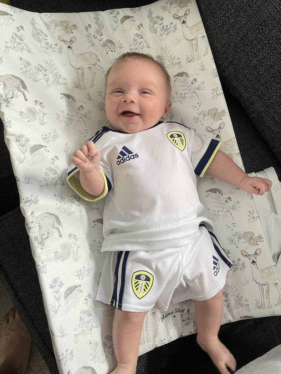 JT_LUFC's tweet photo. My lads first @LUFC kit has arrived! Here’s to many years of ups and downs, son. 💙💛 #MOT #LUFC https://t.co/OdmxYVIegq