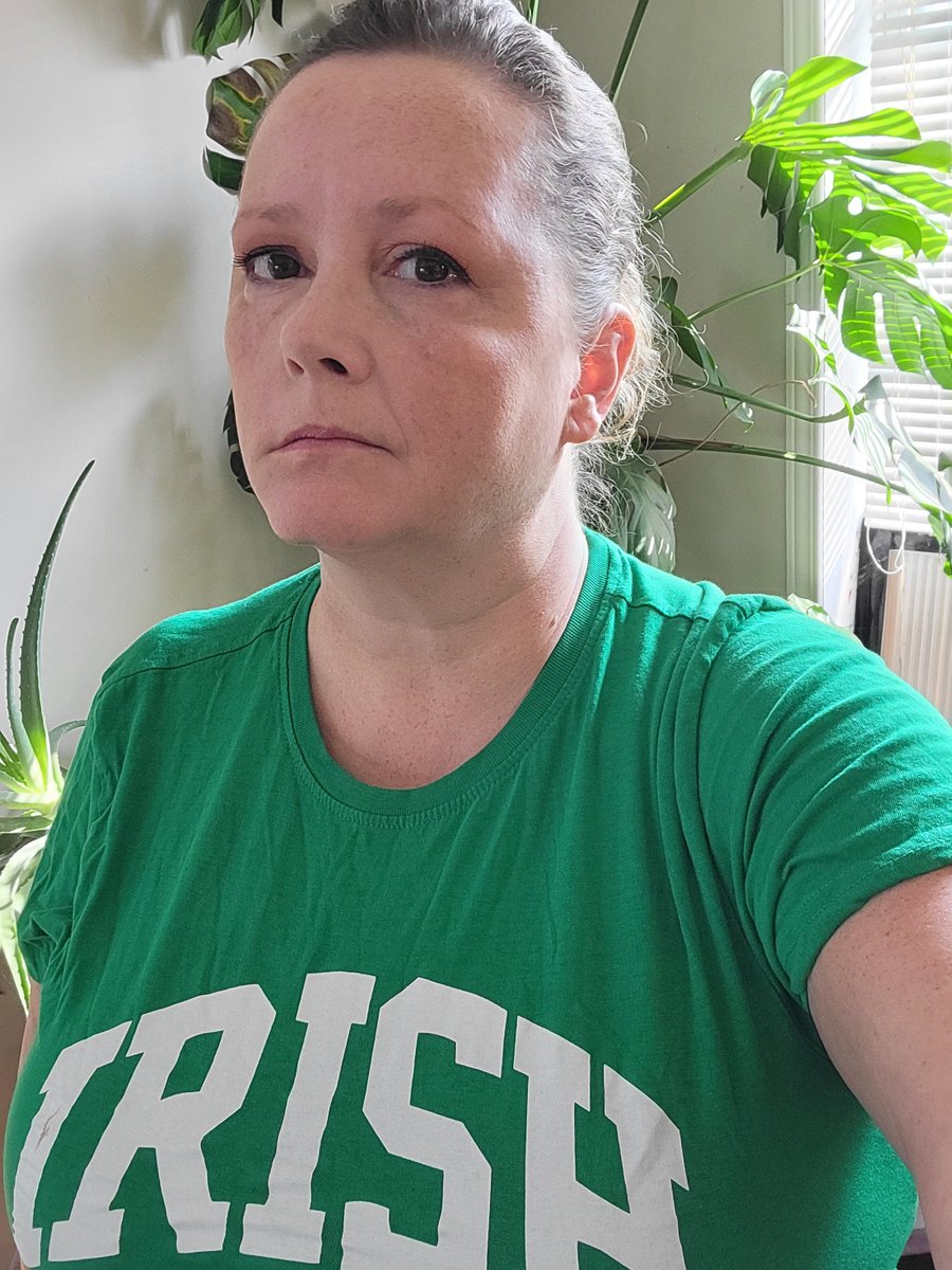 lottswife29's tweet photo. So @gmbutts thinks I'm paid or a Russian bot! My ancestors came to 🇨🇦 from Holland & Ireland to escape war & famine. They & next generations worked hard to build this country. We will NOT let #TrudeauDictatorship ruin it #TrudeauHasGotToGo #notabot #FreeTweet https://t.co/ccoqIFiIIk