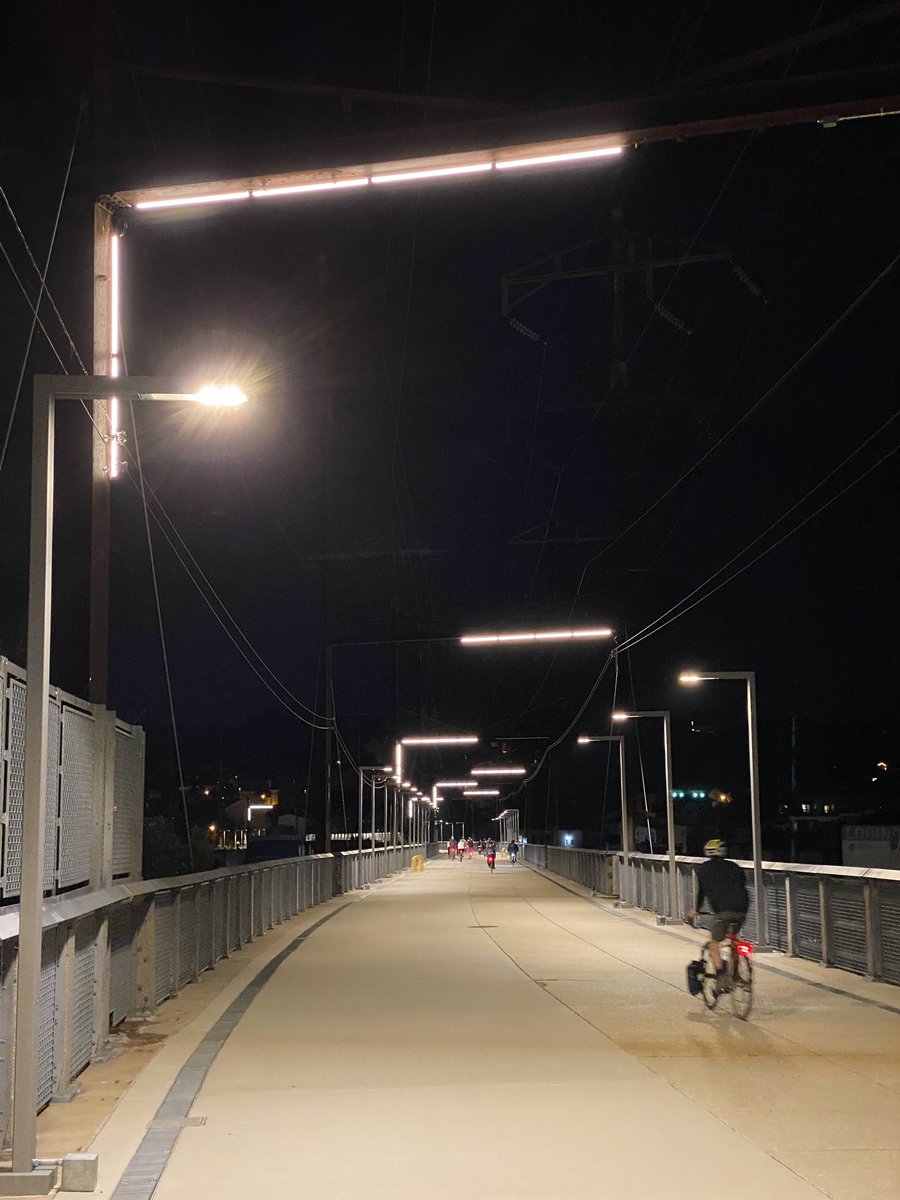 timnphilly's tweet photo. Saw the amazing new Manayunk Bridge lights with the fantastic Night Cycle bike crewโperfect evening, great ride! ๐๐ด๐ปโโ๏ธ๐ October 21 is next! @cyclescenephlnj #Philadelphia #Philly #BikePhilly #PhillyBikes https://t.co/x24ZyBD1cG