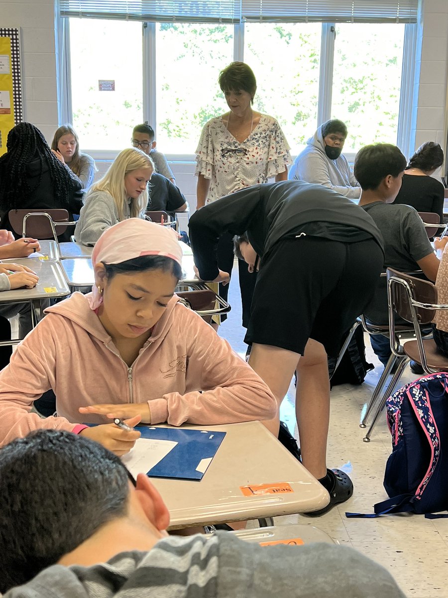 studentofedu's tweet photo. Mrs. White and Mrs. Ireland are going above and beyond to give our math students exactly what they need. #jayrob https://t.co/pqzf9ZFEni