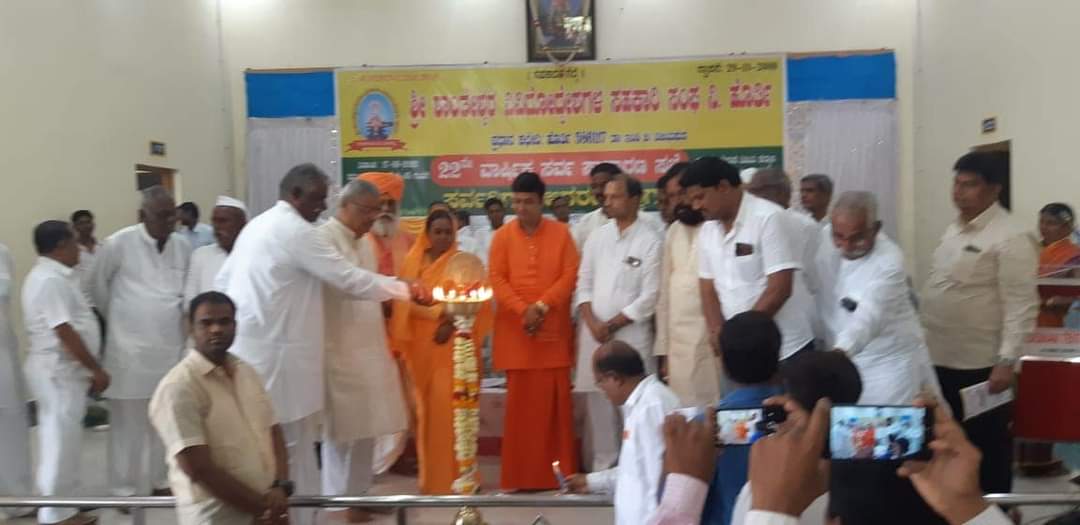 DayasagarPatil's tweet photo. ಇಂದು ಹೊರ್ತಿಯಲ್ಲಿ ಶ್ರೀ ಶಾಂತೇಶ್ವರ ವಿವಿದೊದ್ದೇಶಗಳ ಸಹಕಾರಿ ಸಂಘದ 22ನೇ ವಾರ್ಷಿಕ ಸರ್ವ ಸಾದಾರಣ ಸಾಮಾನ್ಯ ಸಭೆಯಲ್ಲಿ ಭಾಗವಹಿಸಲಾಯಿತು..
#BJYMKarnataka
#bjpkarnataka #JPNadda #NarendraModi #AmitShah #BSYeddyurappa #Blsanthosh #BasavarajBommai
#NalinKumarKateel #CTRavi #dayasagarapatil #bjpindi https://t.co/RYuTXcT6lh
