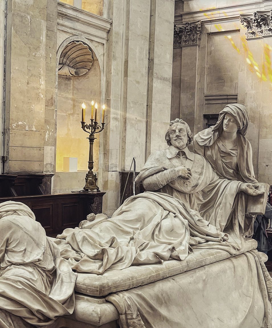 AureCasse's tweet photo. Le tombeau de Richelieu en la chapelle de la Sorbonne #JourneesEuropeennesduPatrimoine https://t.co/8r0NehIqB8