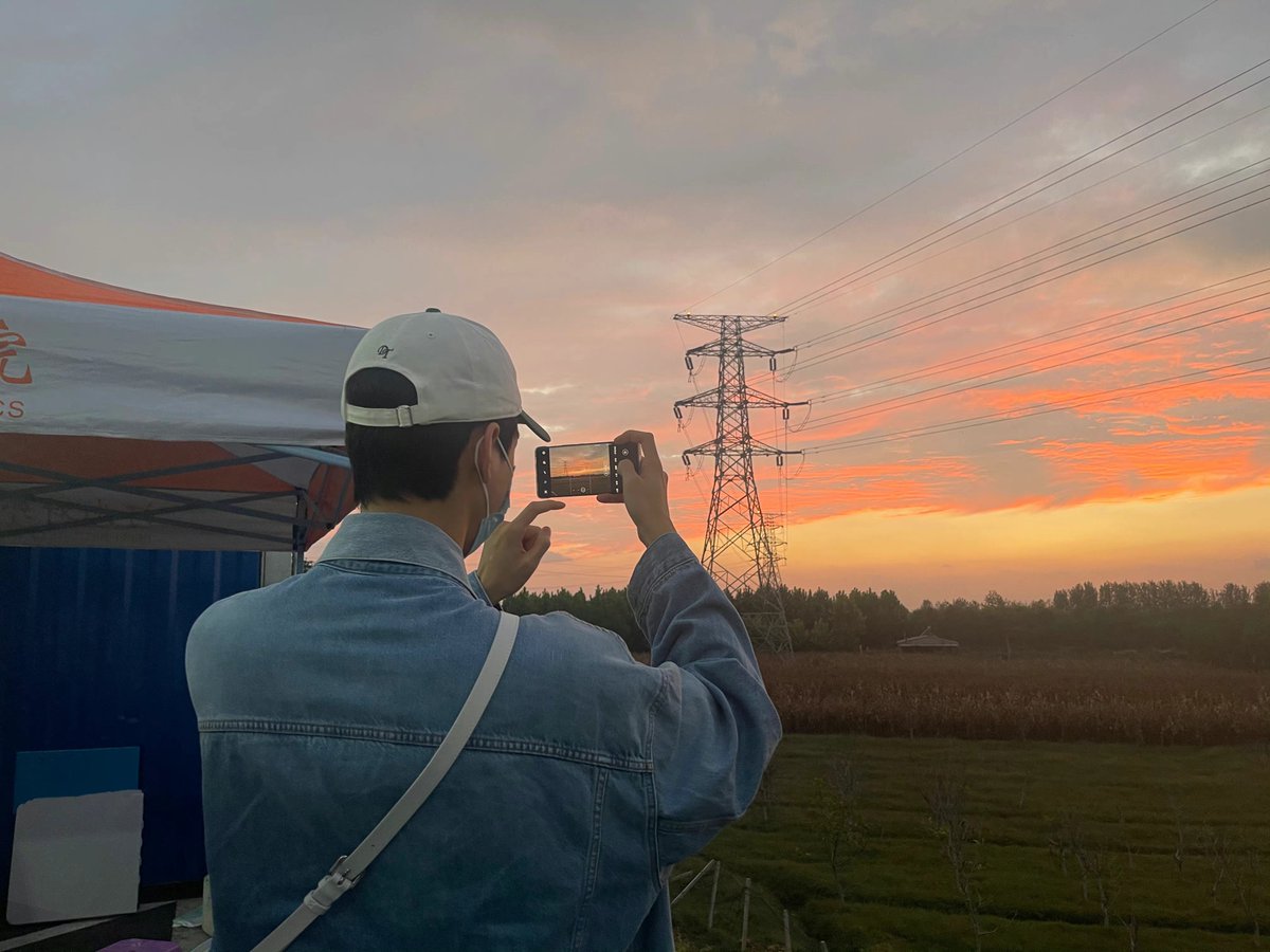 gjdump's tweet photo. [220915 update]

💙 Gong Jun Studio WB
🔗 https://t.co/YJCpyIYMGy

#龚俊[超话]#Boss@龚俊Simon 到达图🈶️#龚俊不定时的碎片放送# ​​​

#GongJun #龚俊 #SimonGong https://t.co/wf1uyaW3oL