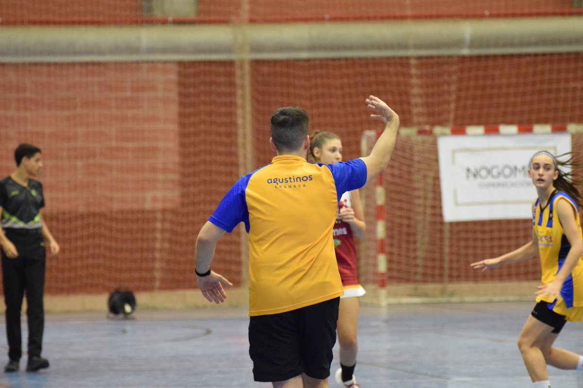 clubadeba's tweet photo. Descanso en el 3º y 4º puesto 📣
@CPAgustinos 31 - 19 @cbsfemenino
#ClubAdeba #Baloncestofemenino @SonrisaLunares https://t.co/EmshUPOoj3