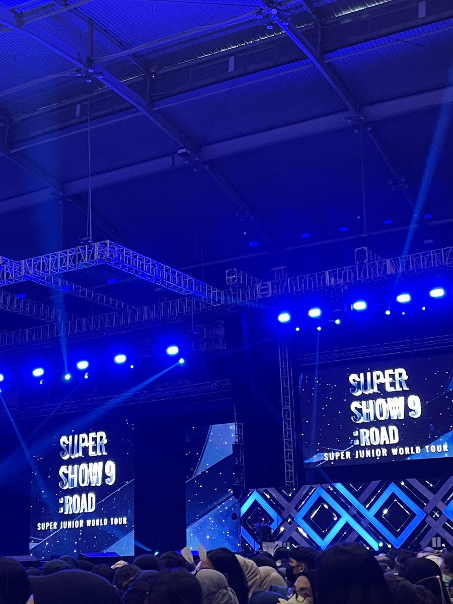 ELFquotes's tweet photo. thank you, i’m home💙 https://t.co/1oGyHky9W6