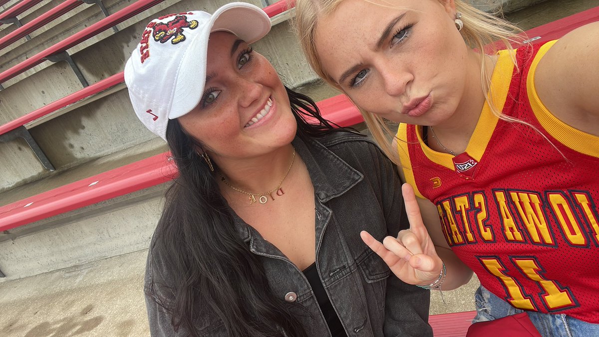 Graceroweee's tweet photo. #cyclONEnation let’s gooooo https://t.co/OF0tjCaiac