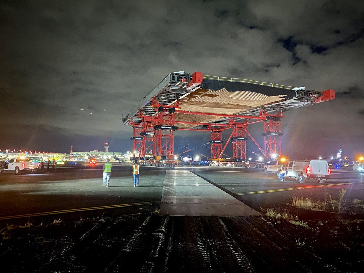 I spent the late night hours last night with the fantastic men and women installing the new roof at PDX. Incredible progress. Done safely. You’re all going to love it when we’re done! #PDXNext #masstimber ⁦<a href="/flypdx/">FlyPDX</a>⁩
