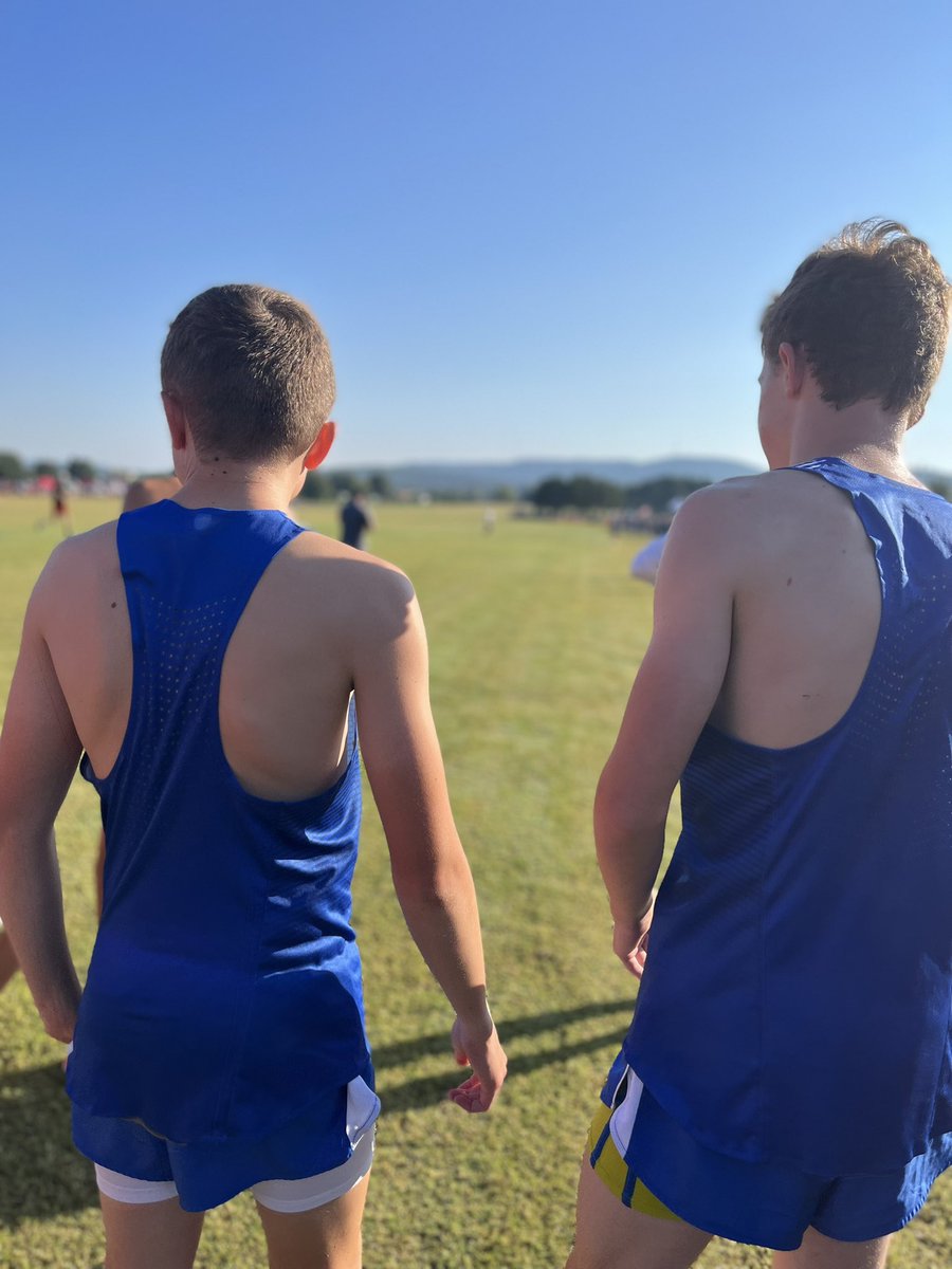 CoachRLay's tweet photo. RBHS XC - 2 athletes fought hard at this morning’s blue race at the Southern Showcase meet at John Hunt Park (Huntsville, AL) https://t.co/qR1nlrhW13