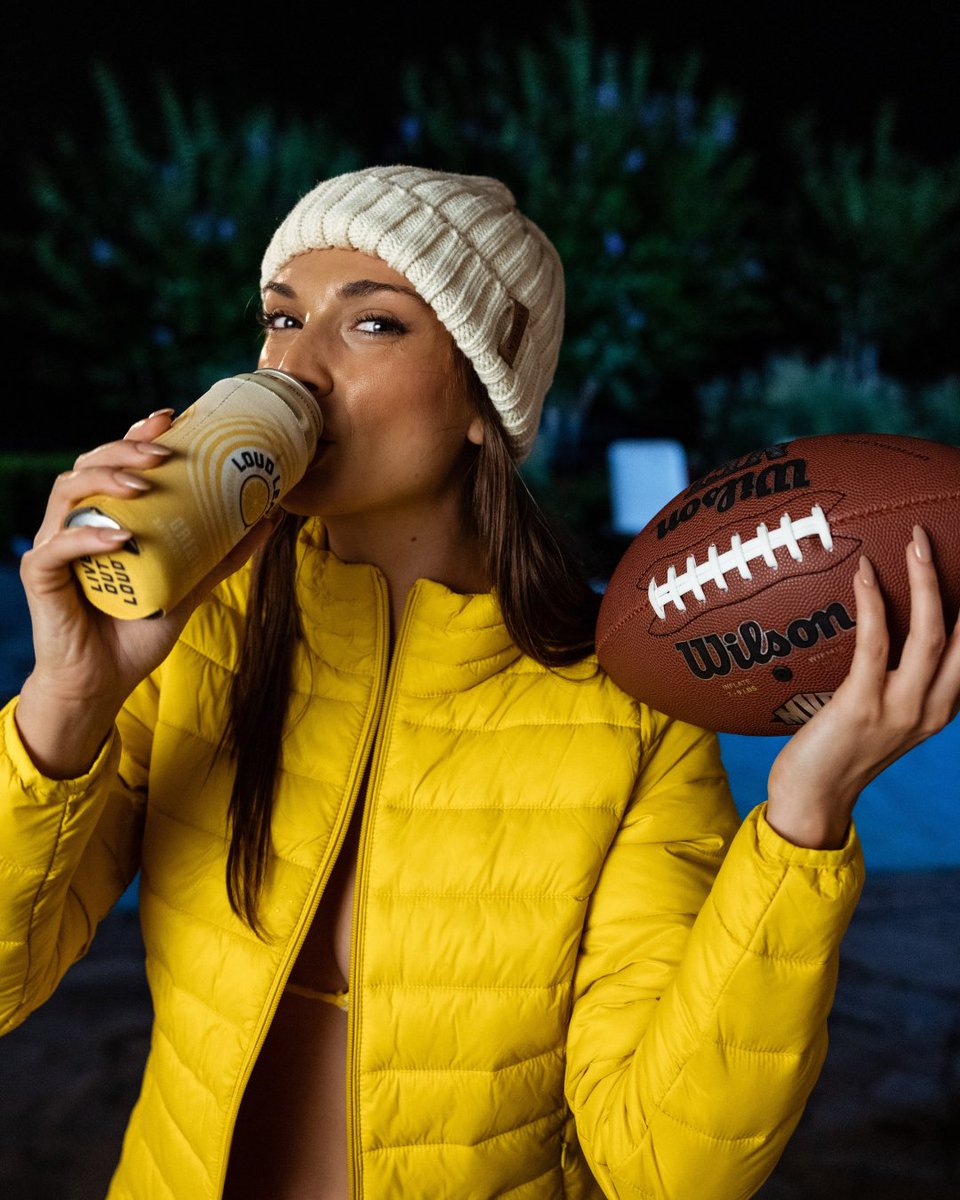 Forget about fantasy football, what's your fantasy Loud Lemon flavor to drink during the game?

Get everything you need for your watch party! 🏈🍋 loudlemon.com/store-locator