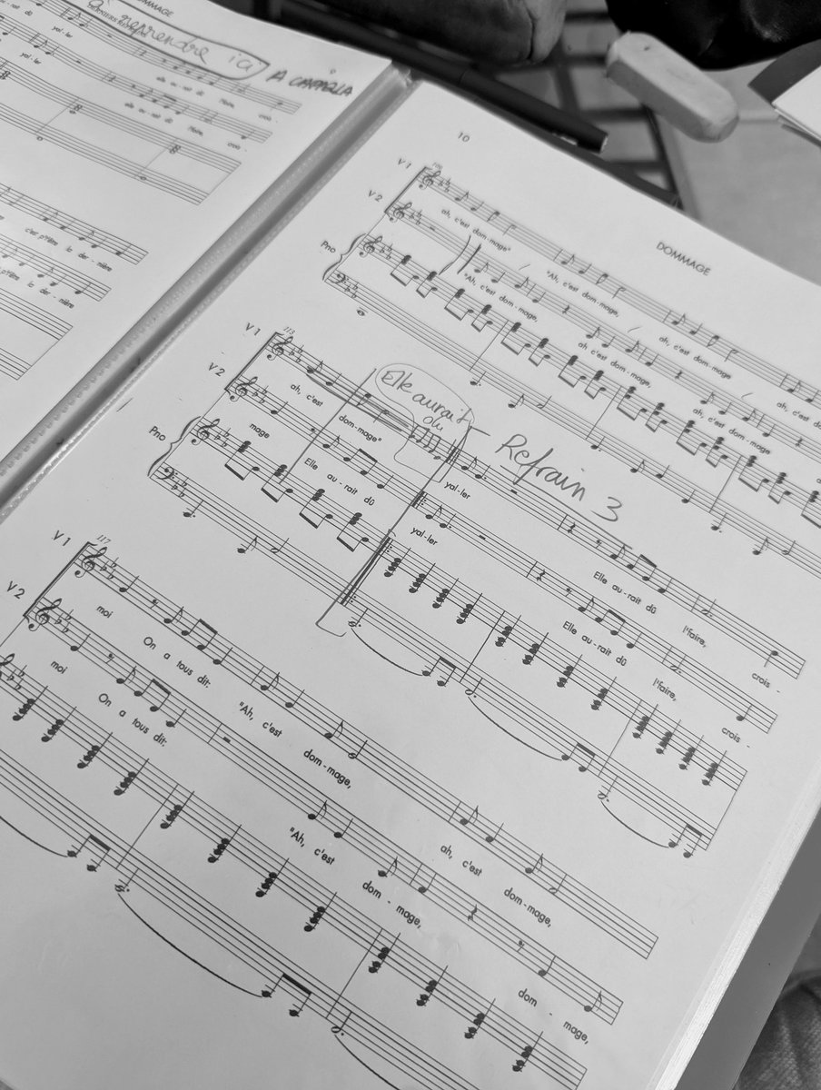 sandrinegaucher's tweet photo. 🎶Après-midi musicale, préparer au mieux les concerts de nos chorales scolaires 🎶 @Jean_Lartaut #Baignes #Archiac @ClgMauriceGenev https://t.co/jgNQSTFCIL