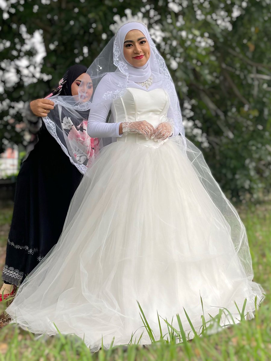 AbbyStudio90's tweet photo. 👰🏻‍♀️👰🏻‍♀️👰🏻‍♀️🫰🏾 https://t.co/HWelV0Wc9x