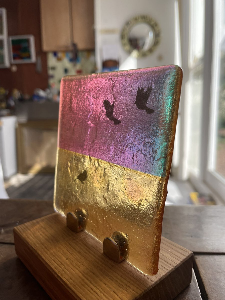 jotalbotbowen's tweet photo. #DevonOpenStudios2022 going well @DevonArtistNet at my studio in #BudleighSaltertpn #Devon - the glass sculptures/ tiles/ pictures change according to the light in multiple ways. https://t.co/LkjirLbqF9