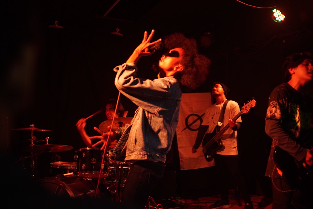 AnugerahIndie's tweet photo. Bergegar Soundmaker akibat dari persembahan semi-finalist #ALI2020; @zerophobiamy di #YoodoPresents Anugerah Lagu Indie 2022 Tour Penang.

#ALI2022 https://t.co/4B4MTfaqtg
