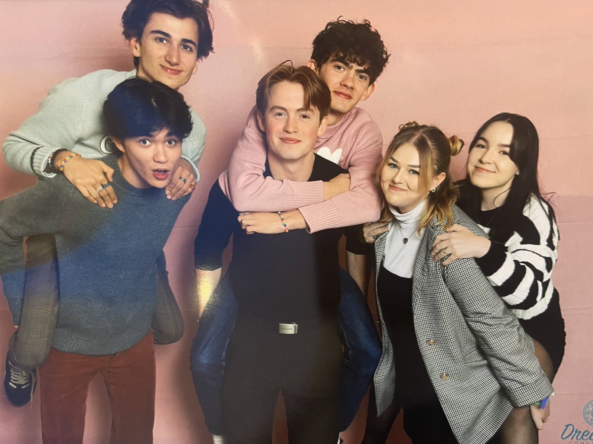 a-on-twitter-aww-i-love-them-all-so-much-you-guys-chose-some-great
