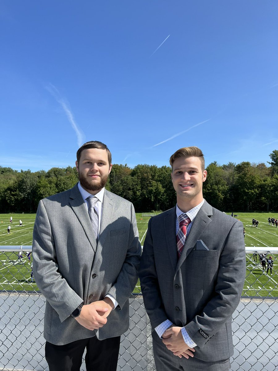 dc_broadcasting's tweet photo. Austin DeCouta ‘23 and George Hathaway ‘23 will be on the call for Dean College football vs Curry College. Nick Carlson ‘23 and Adam Wright ‘23 will be on Boomer Report. Ben Pope ‘24 will be down on the sidelines.
https://t.co/AE22KaeAlL https://t.co/mATXUQ9jt7