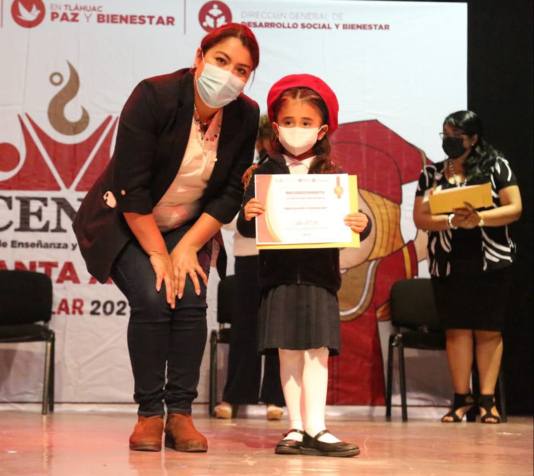 bereheca's tweet photo. Nuestras niñas merecen un #Tláhuac seguro para crecer, por todas las niñas y jóvenes todos los días me levanto con la intención de hacer mejor mi trabajo para garantizar que nuestra Tláhuac sea de #Paz y #Bienestar. 

Feliz Sábado ❤️ https://t.co/3Ruinbn8Je