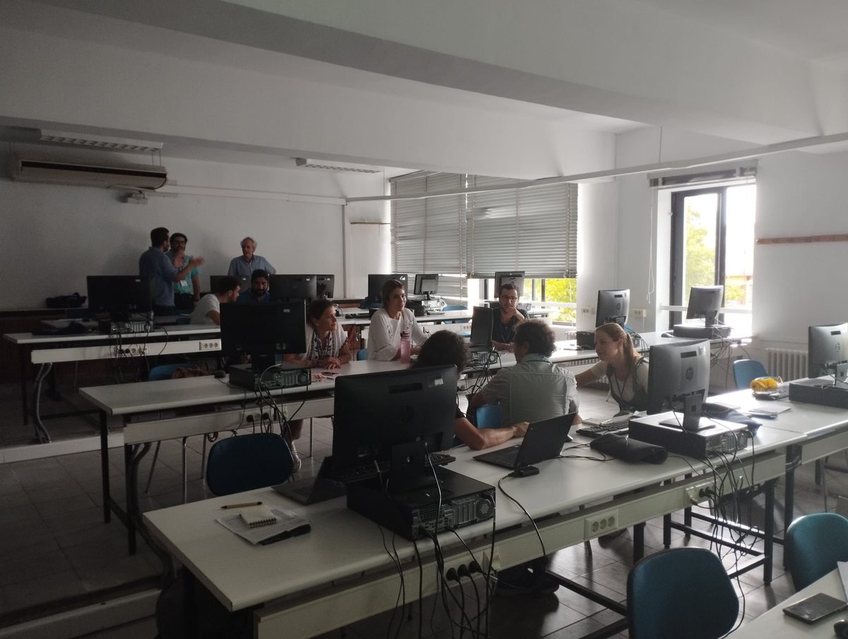 Nacho_QA's tweet photo. Que bonita experiencia haber podido asistir y participar en el @congresotig . Tres días intensos que demuestran como desde la investigación geográfica se trabaja decididamente hacia el logro de los #ODS . https://t.co/Be1CXqVL2O