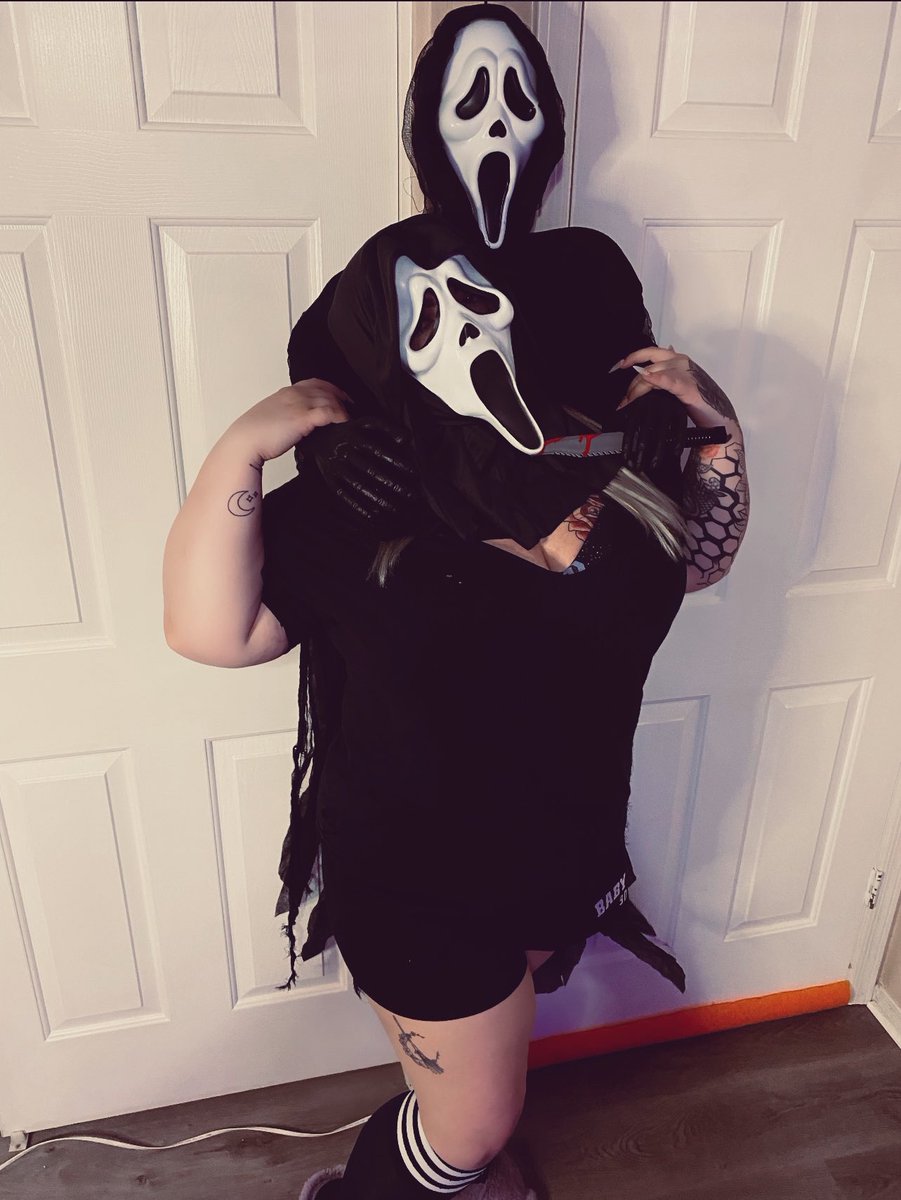 ipandamonster's tweet photo. Ghostie 🖤✨
.
.
.
#Ghostface #spooky #cute #Halloween2022 #horror #HorrorMovies #HorrorCommunity #HorrorFam #goofy https://t.co/vit8EqpXya
