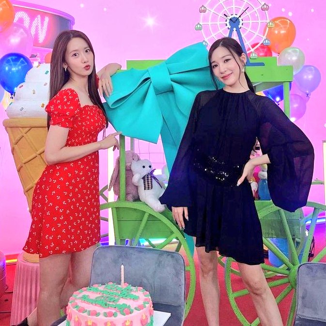 SnsdInsta805's tweet photo. SNSD Instagram followers 📈
SEPT. 17, 2022:

1. #TIFFANY - 23,301🔥
2. #YOONA - 14,499🔥
3. #TAEYEON - 7,749
4. #SOOYOUNG - 5,898
5. #YURI - 5,101
6. #HYOYEON - 4,673
7. #SEOHYUN - 3,742
8. #SUNNY- 3,654

 © @kpopradar_blip
#GirlsGeneration #소녀시대 #FOREVER1 @GirlsGeneration https://t.co/TxO8QkdS7b