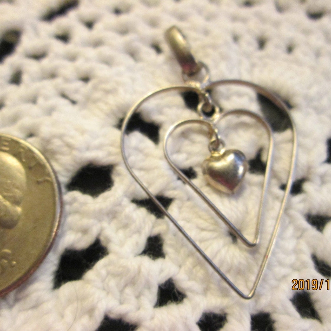 sobertj's tweet photo. Excited to share the latest addition to my #etsy shop: Vintage Sterling Silver 925 Three Part Hearts Pendant, Wt. 1.7 Grams, 1.5"L x 1"Wide, Medium Bail https://t.co/oTrFvJ32XN #silver #heart #unisexadults #artnouveau #greatcondition #heartsthree #pendant925 #sterlings https://t.co/jwBPOKnM5f