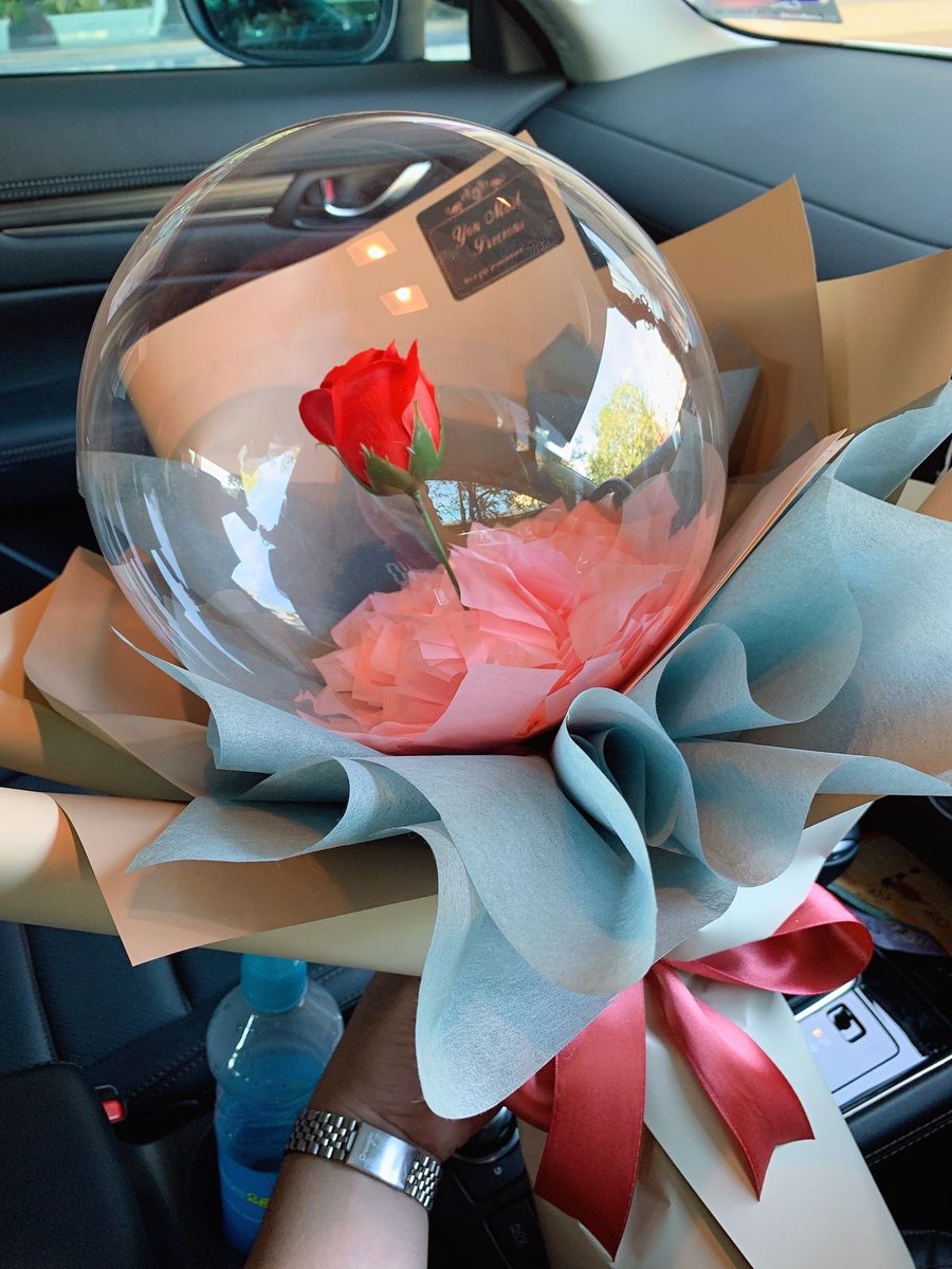 xbabyivy's tweet photo. Bubble Balloon Bouquet 🌹 https://t.co/gz37rTpSfS