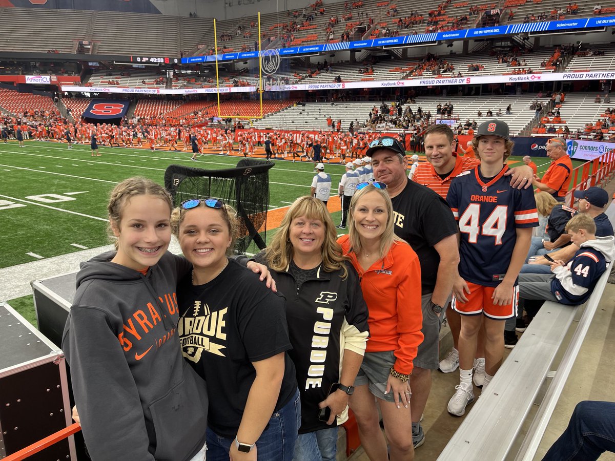 deanna Welsh tweet media