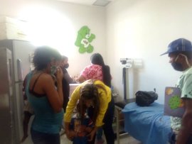 FeliciaIvss's tweet photo. #16 Bajo las orientaciones de Nuestro Presidente @NicolasMaduro, Ministra de Salud y Pdta del IVSS @MagaGutierrezV  seguimos realizando Jornada de inmunización desde el @FeliciaIvss  atendiendo a Nuestras, Parroquias, comunidades, sectores aledaños @Somosivss @ErnestoLunaPsuv https://t.co/IINu4yjHjD