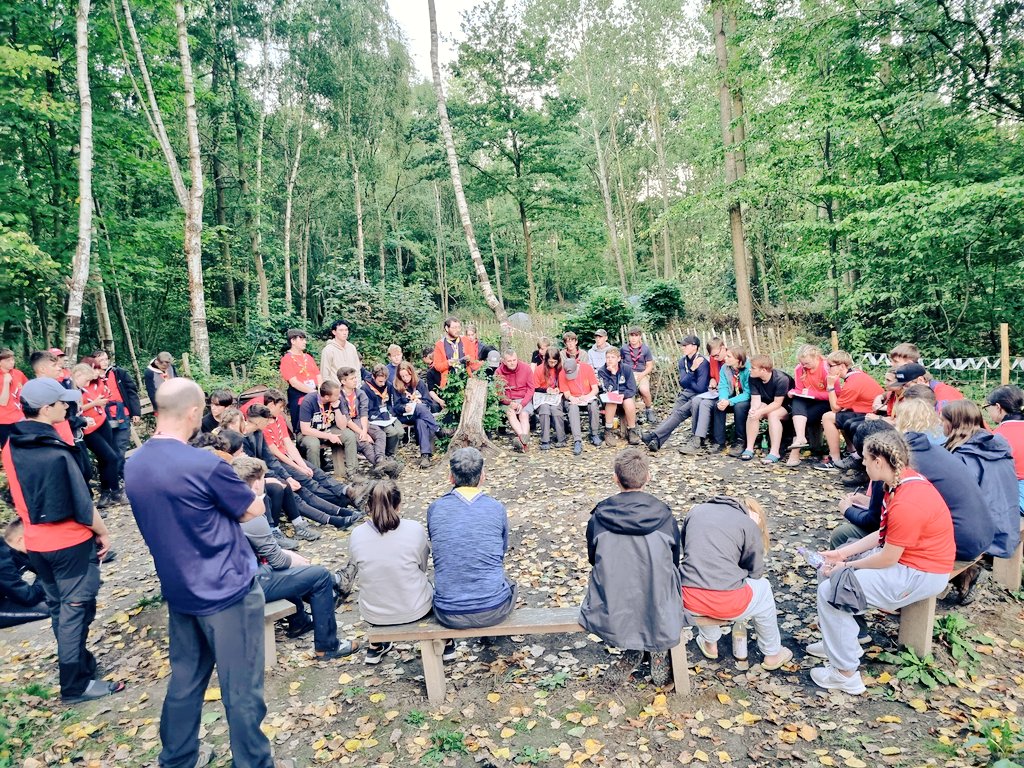 CheshireEB23's tweet photo. Last weekend was our second training event for our participants in North Wales! 🏴󠁧󠁢󠁷󠁬󠁳󠁿 

The focus was about planning and executing a mini one-day Explorer Belt experience with a budget, route, projects and teamwork to consider.

Amazing organisation by all teams #SkillsForLife 💫 https://t.co/FW2XWno5EH