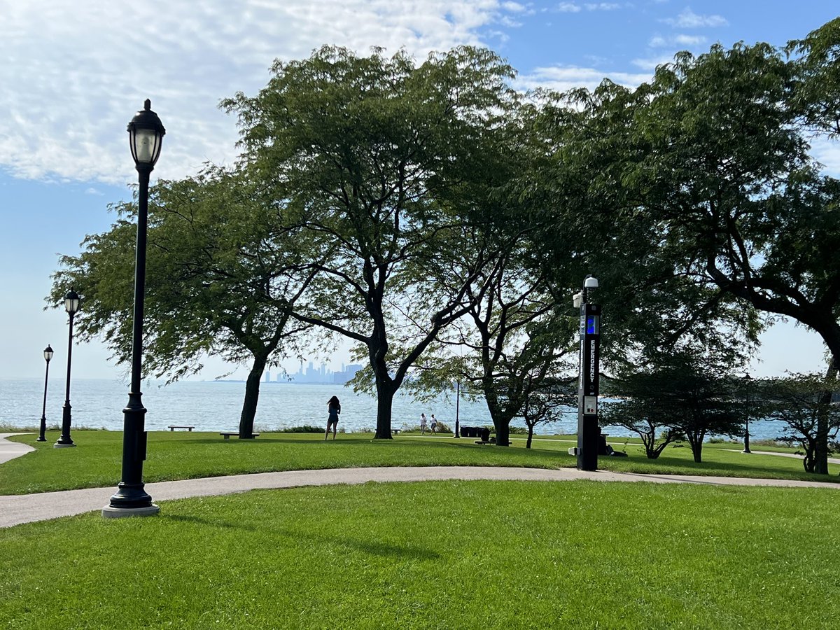 NUPostdocs's tweet photo. It’s a beautiful day for a picnic! Can’t wait to see everyone at the #NPAW2022 kickoff picnic on the NU Lakefill soon!! #postdocs #community https://t.co/IGEddxADGZ